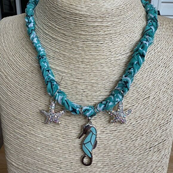Bandana Necklace Seahorse Starfish Charms Beach Theme Jewelry - Picture 1 of 3